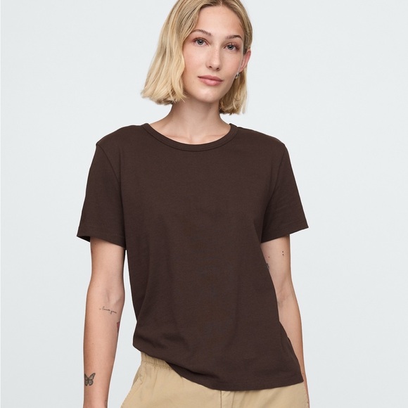 Babaton Tops - Aritzia Babaton Brown Women's Cotton T-Shirt Small